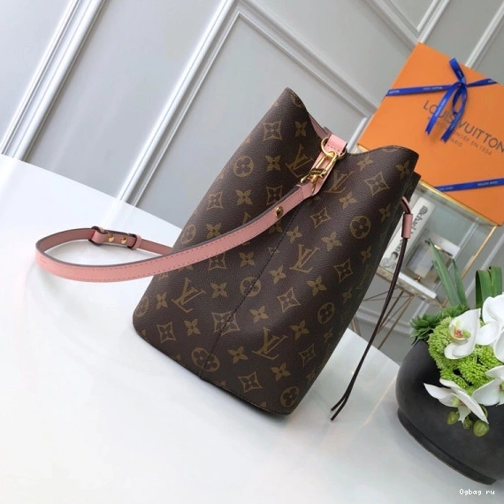 VUITTON NÉONOÉ LOUIS 0714